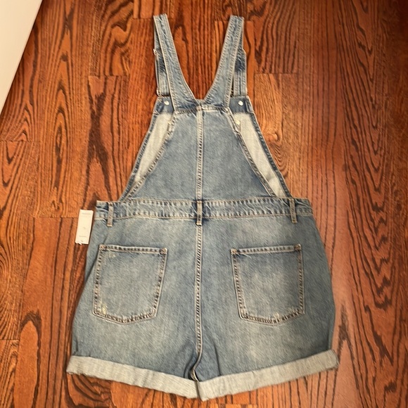 Gap Overall Blue Jean Shorts NWOT - Picture 4 of 7